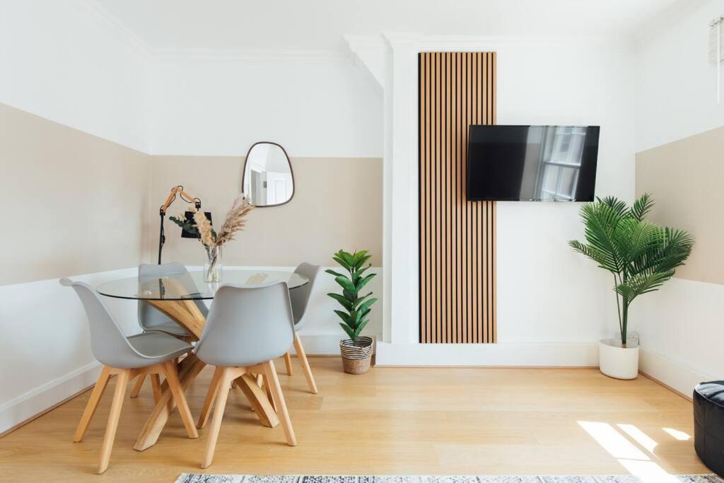 Charming 2 Bedroom Flat In The Heart Of Kings Cross, London Londres Exterior foto